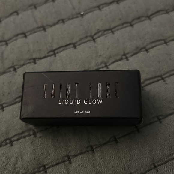 Saint Luxe Liquid Glow - Pink Cream Glow - Picture 3 of 5